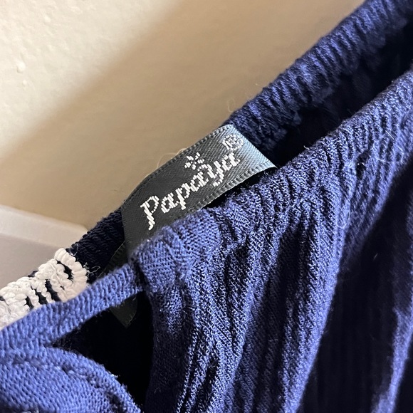 Bohemian off the shoulder Navy split back crop top w/ bow & lace detail SM/MD - Picture 3 of 6